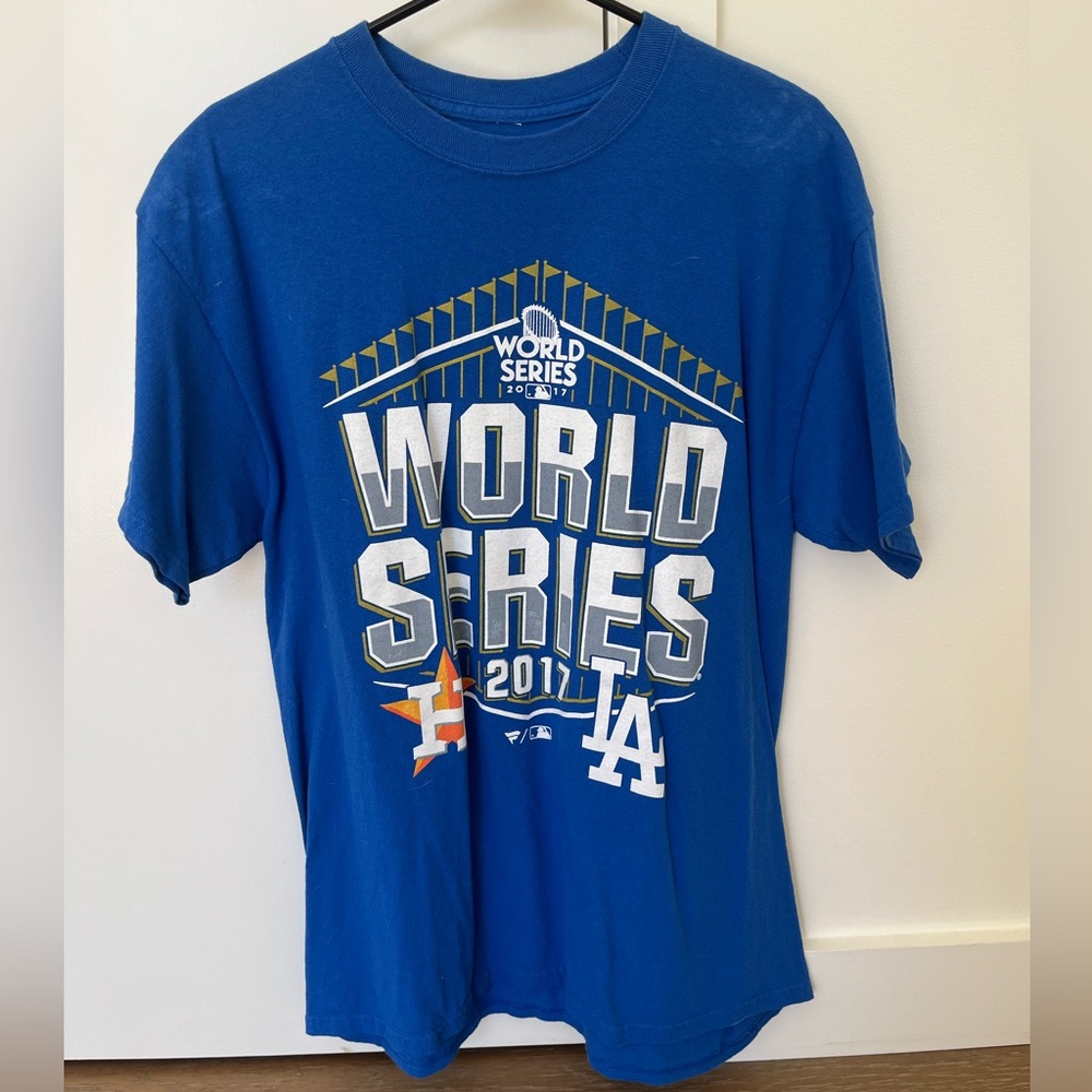 Los Angeles Dodgers 2017 World Series T-Shirt Men’s Size M